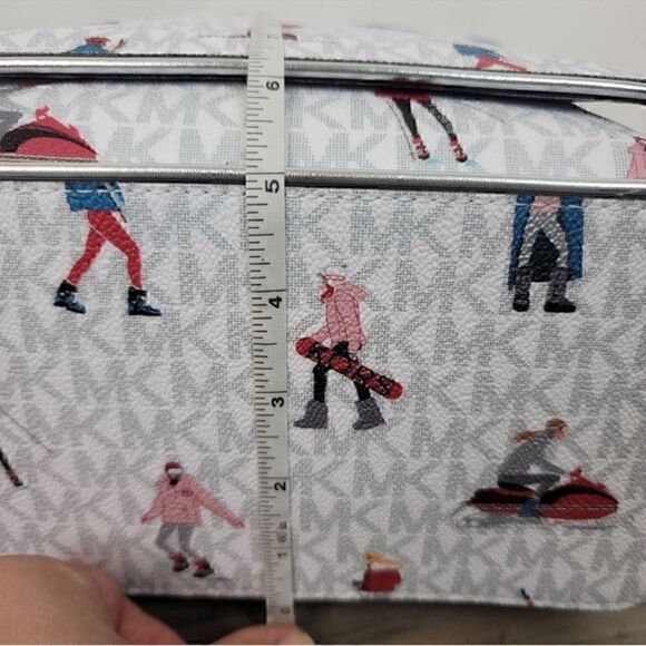 Michael Kors Jet Set Girls Adina Backpack - Picture 10 of 12